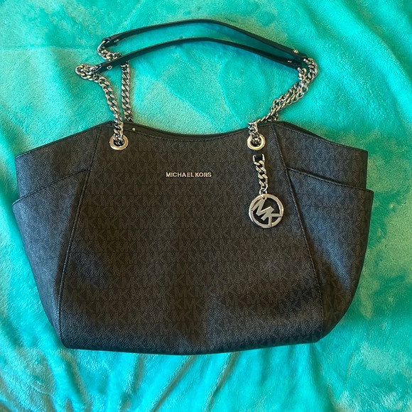 NWT Michael Kors jet set travel large chain shoulder tote NWT black w/ silver - Picture 1 of 8